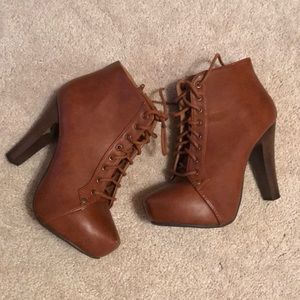 Chestnut Leather Platform Booties Lace Up size 7